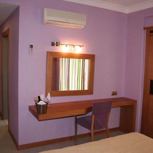 Standard Familien-Zimmer mit Kingsize-Bett